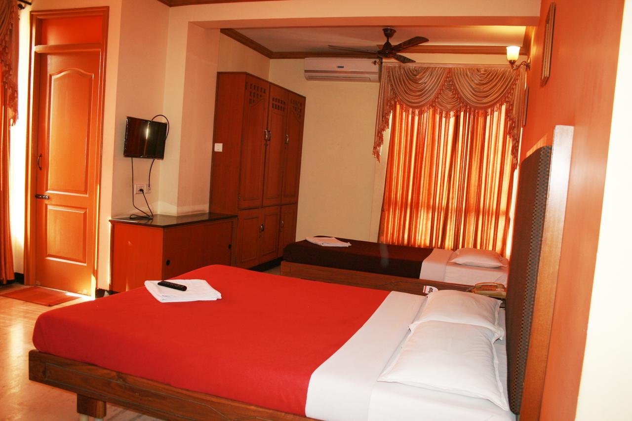 Hotel Grand Palace Coimbatore Buitenkant foto